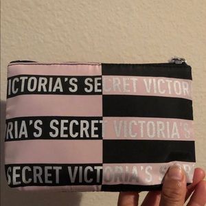 Victorias Secret Zipper Cosmetic bags, 2 cosmetics bags